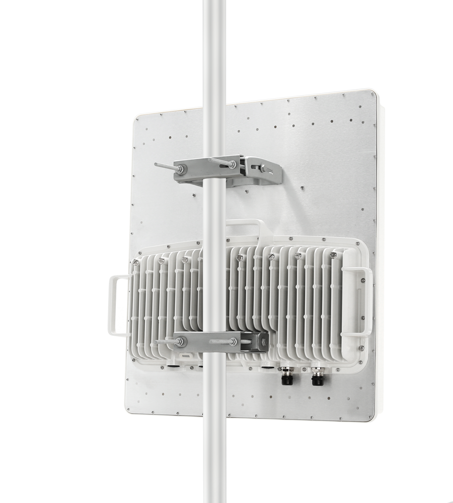 Cambium PMP450m 5GHz AP, Integrated 90 degree Sector Antenna Access Point with cnMedusa Technology (RoW)